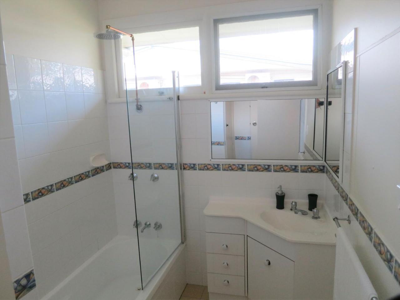 Edge Hill Clean & Green Cairns, 7 Minutes From The Airport, 7 Minutes To Cairns Cbd & Reef Fleet Terminal Екстериор снимка